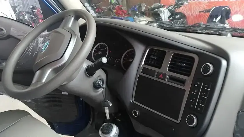 Nội thất xe tải Hyundai Porter H150
