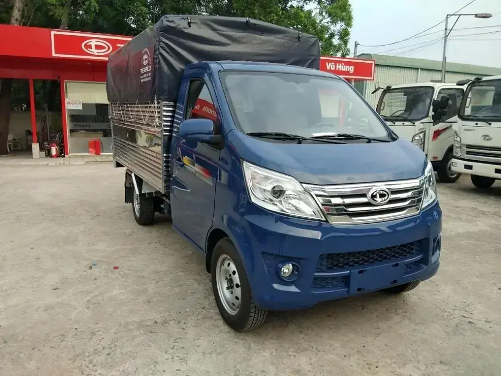Xe Tera 100 thùng mui bạt màu xanh