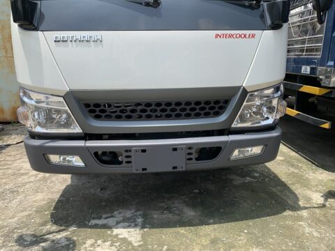 Hệ thống chiếu sáng phía trước và Ga-lang của xe