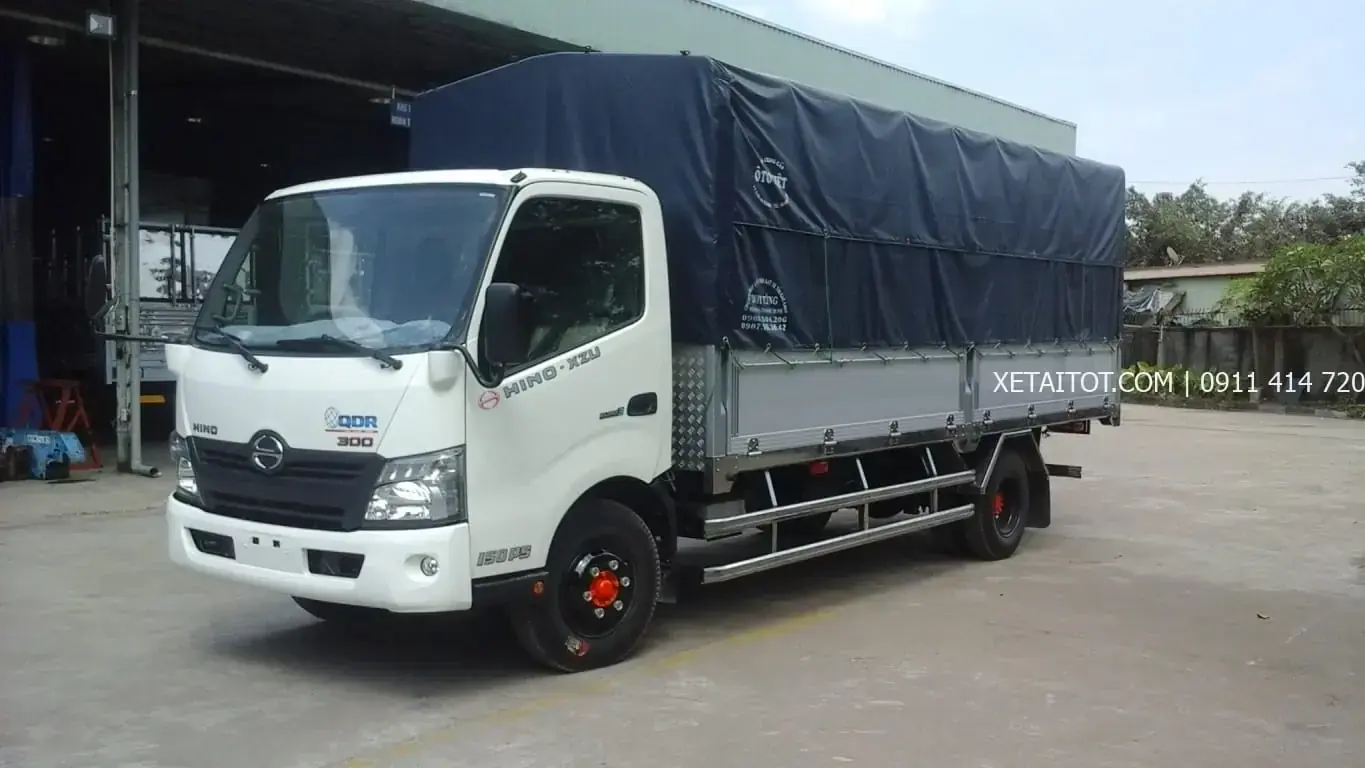 Xe tải Hino 2.4 tấn