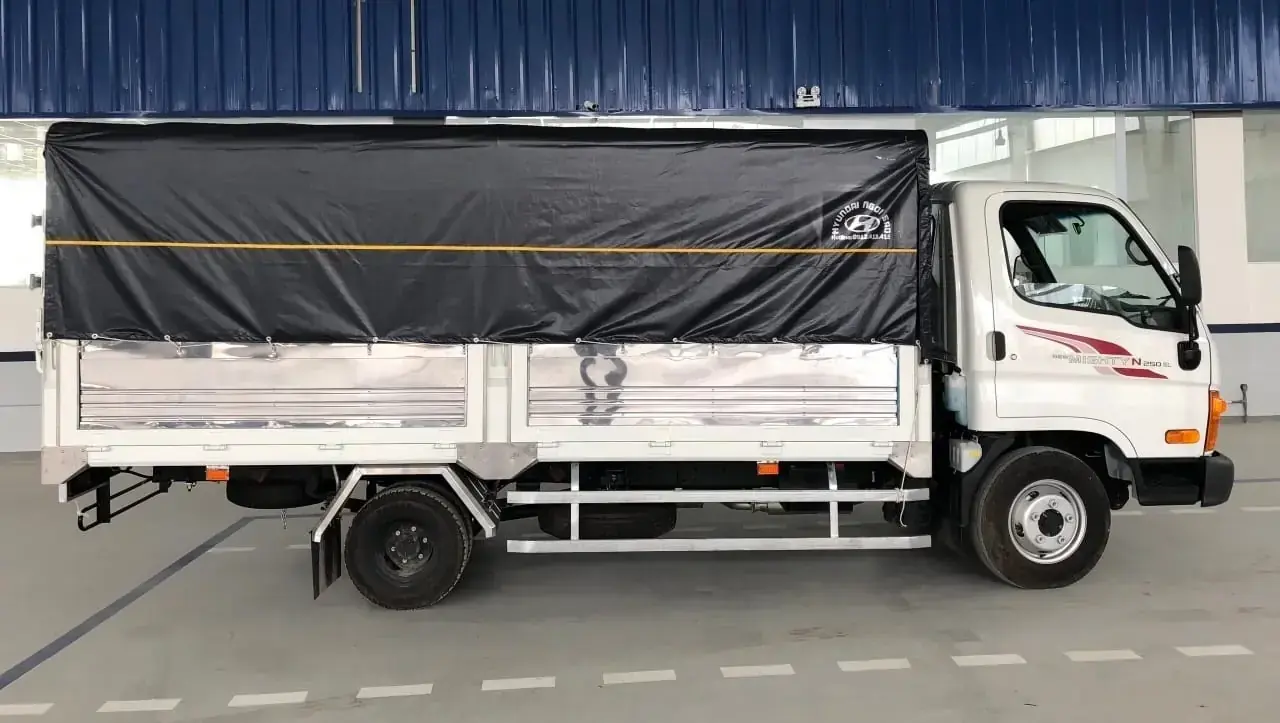 Ảnh xe tải Hyundai New Mighty N250 màu trắng