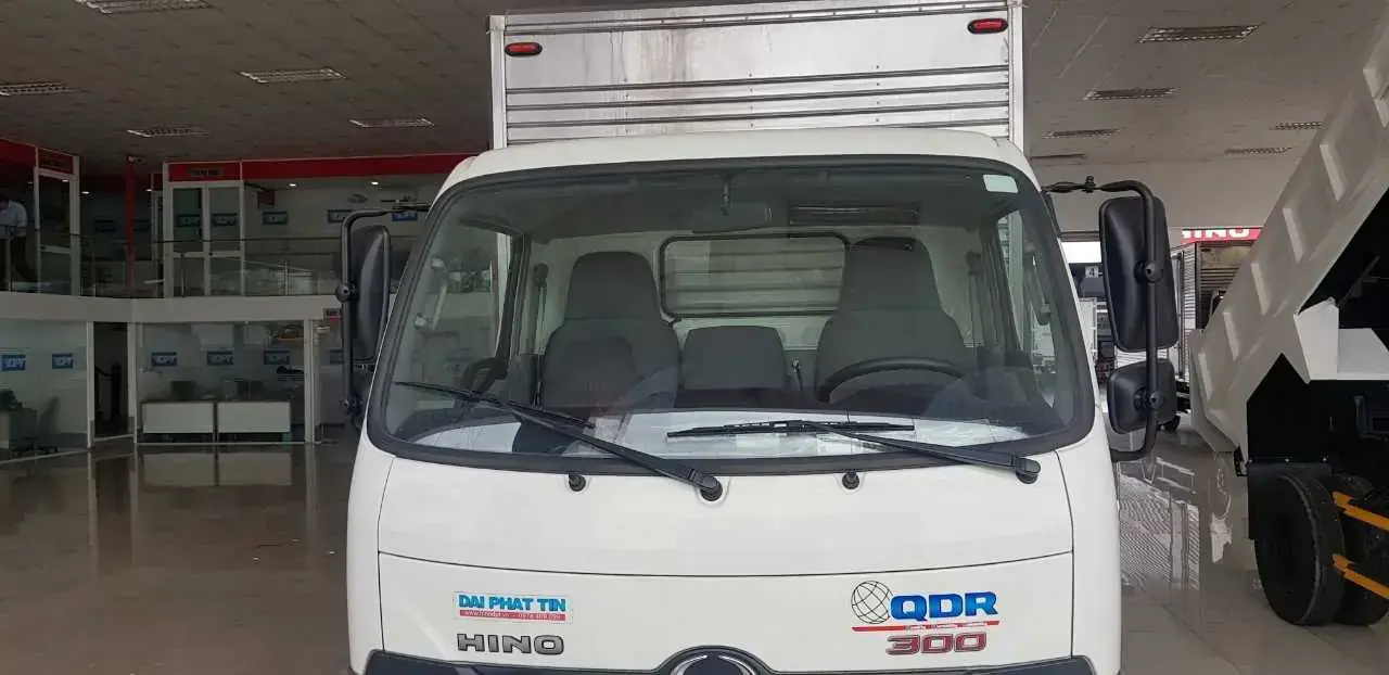 Ngoại thất của xe Hino 300 đặc trưng
