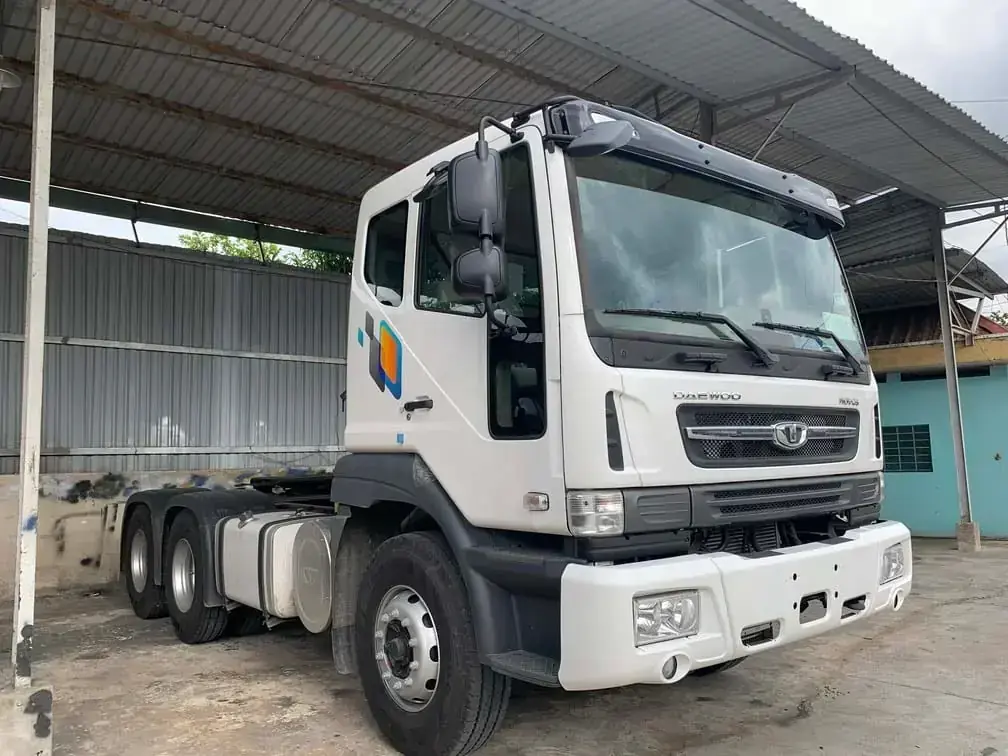 Ngoại hình xe đầu kéo của Daewoo nhập khẩu