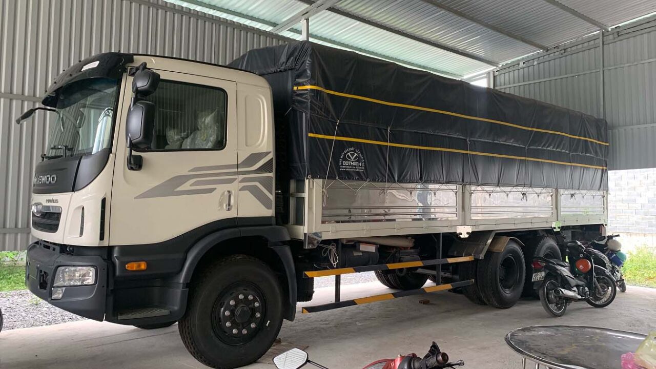 Xe tải Daewoo 15 tấn HU6AA