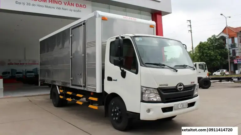 Xe tải 5 tấn Hino