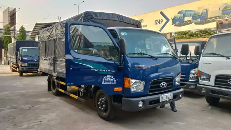 Xe Hyundai 75S