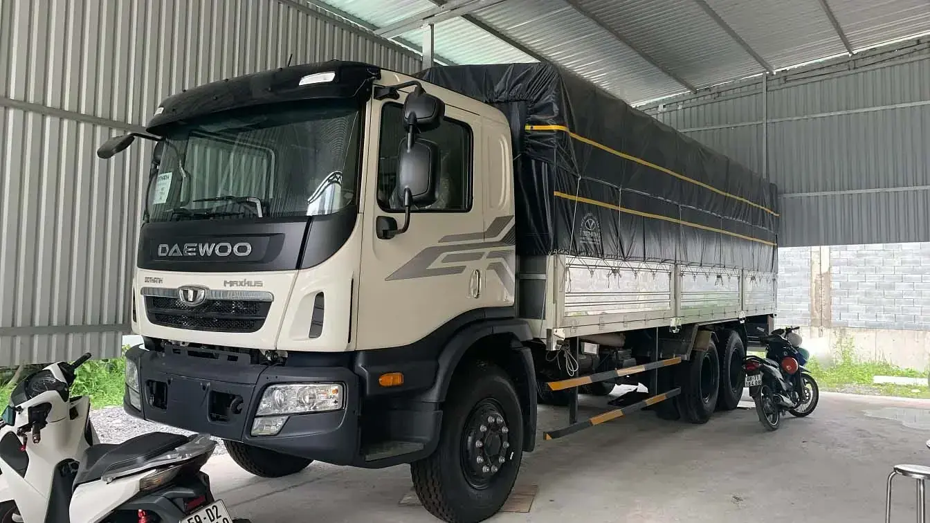 Daewoo HU6AA
