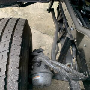 Phanh khí nén trang bị trục trước của xe đầu kéo HD1000