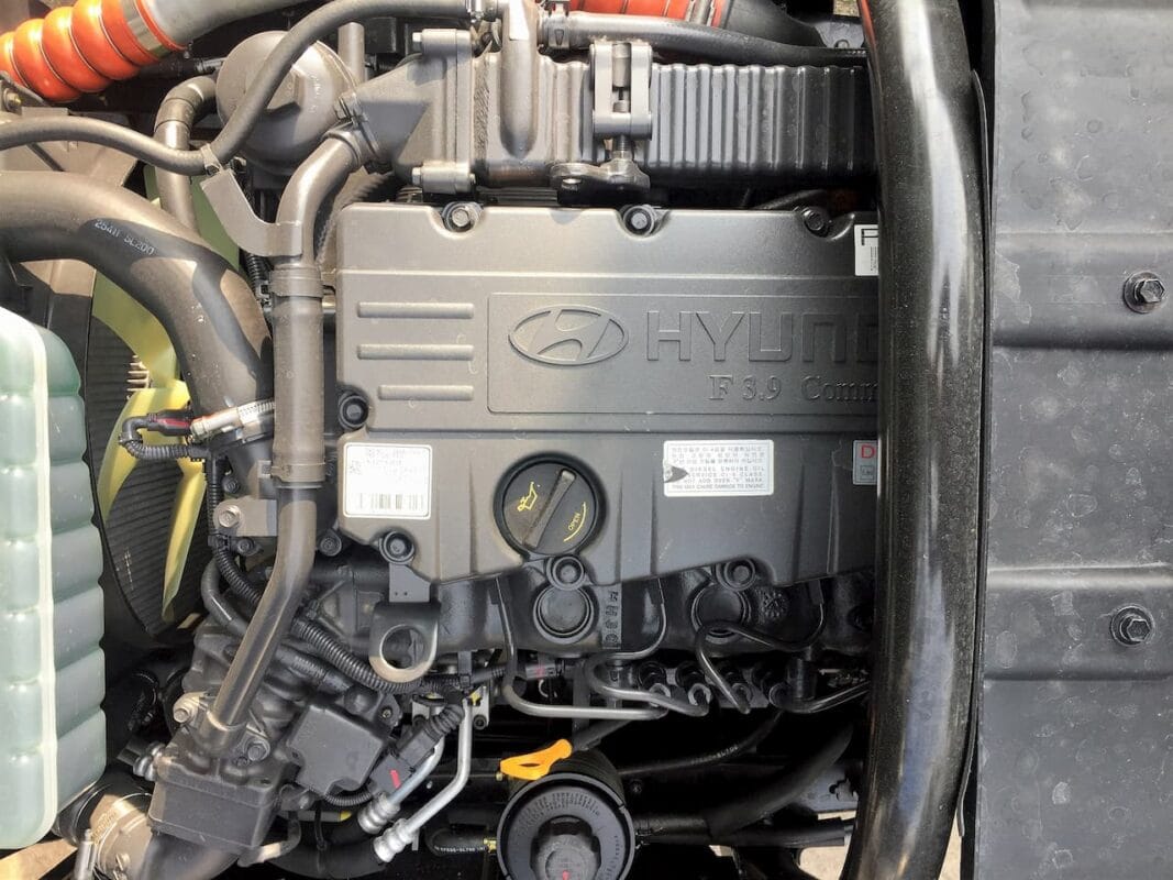 Ảnh động cơ Hyundai D4GA