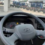 Tay lái cùng đồng hồ