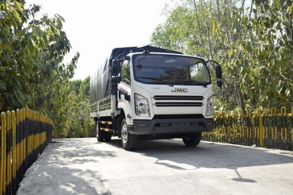 Xe tải ĐôThànhIZ650 6.5 tấn mới