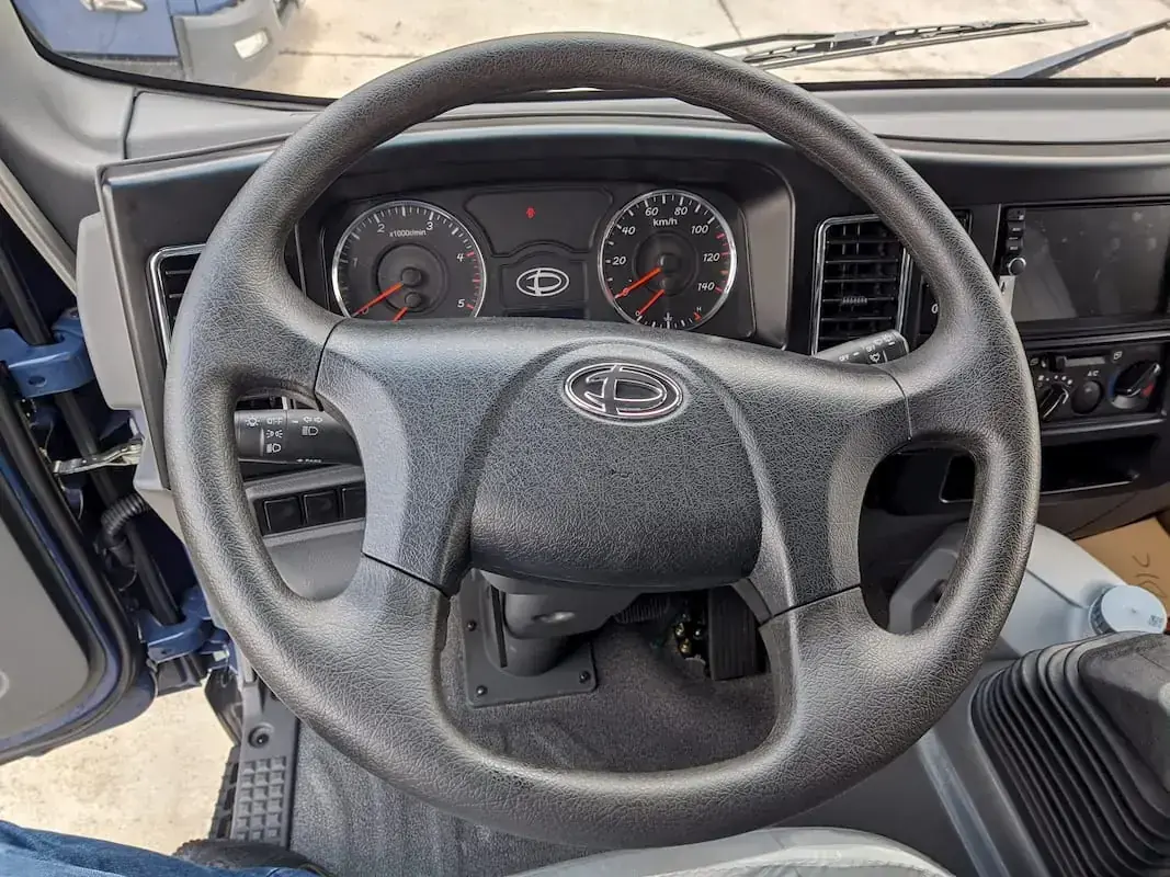 Tay lái Tera 190SL