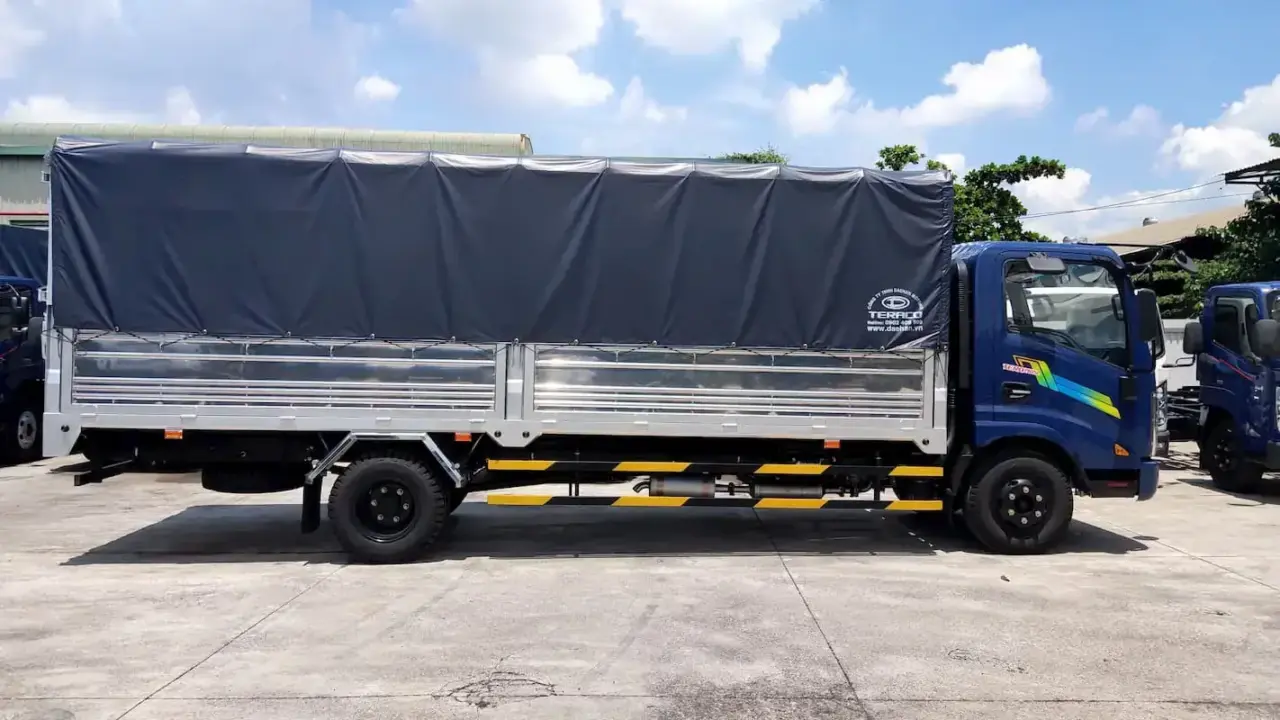 tera 190sl thùng dài 6.1 mét Thùng của xe tải Tera 190SL rất dài