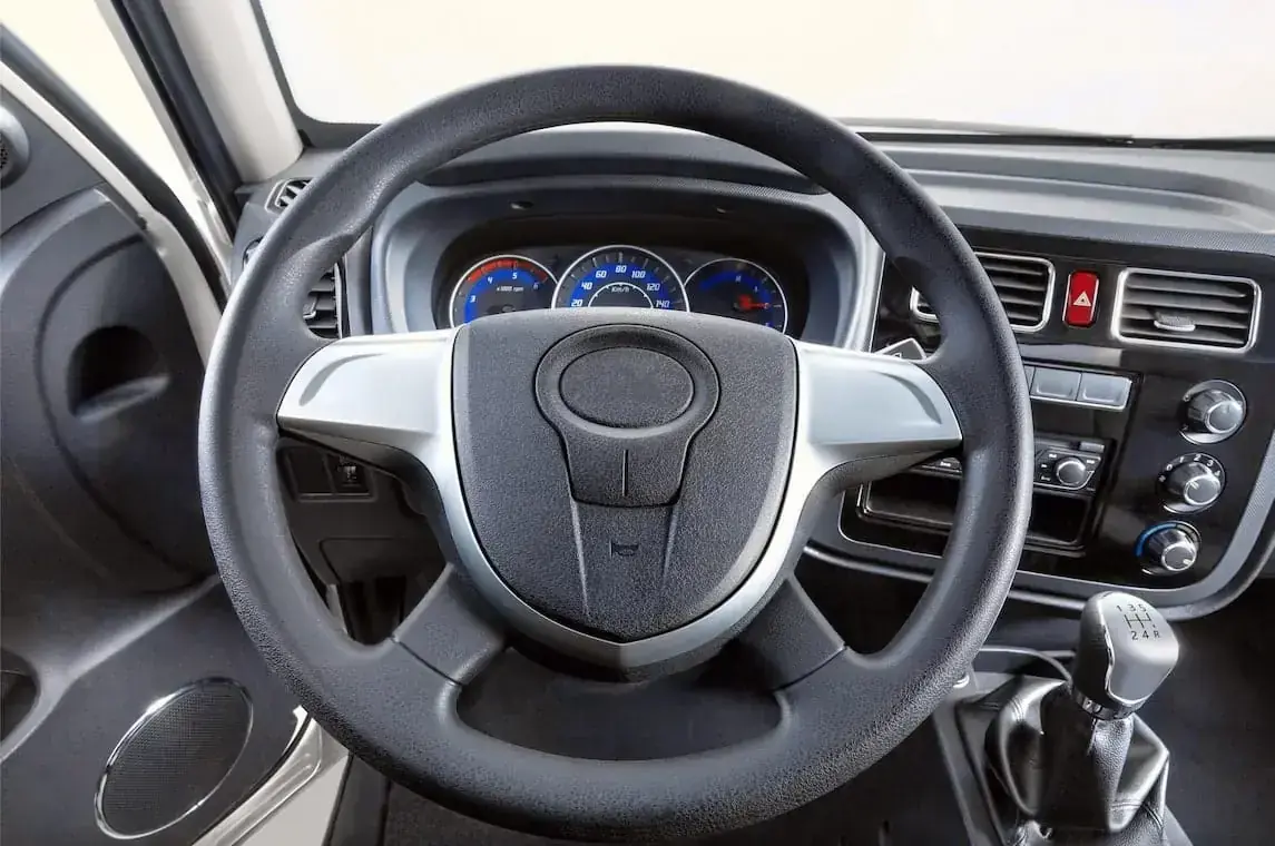 Khu vực của tài xế trên Xe tải Tera 180