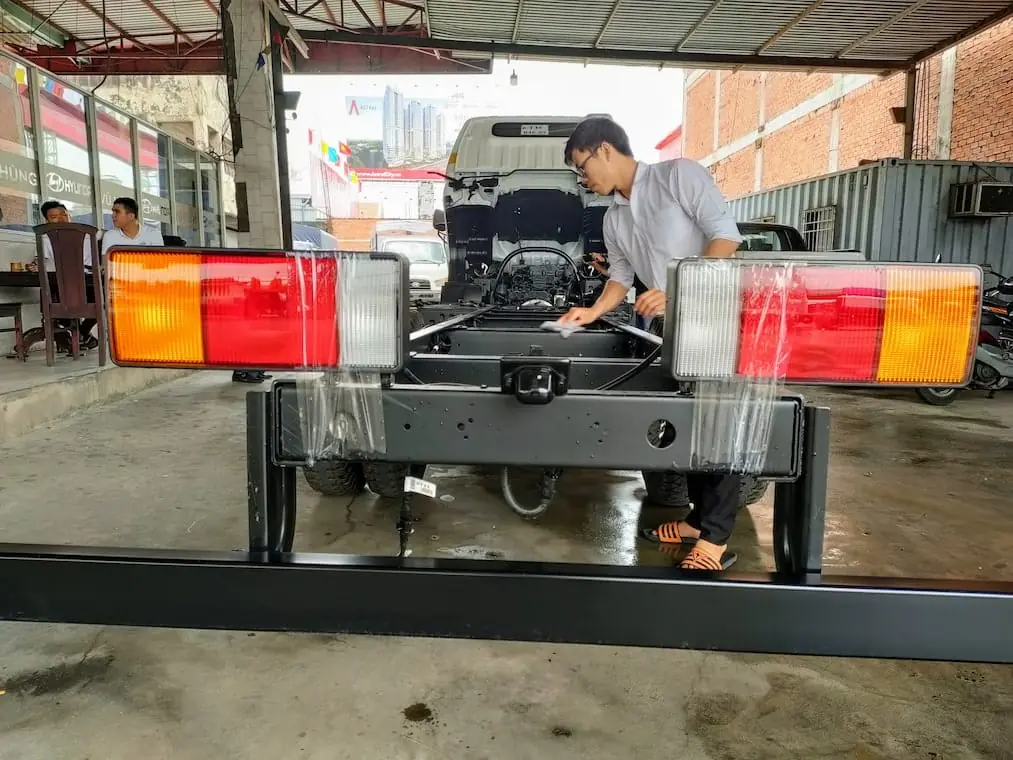 Thiết kế sau xe dơn giản