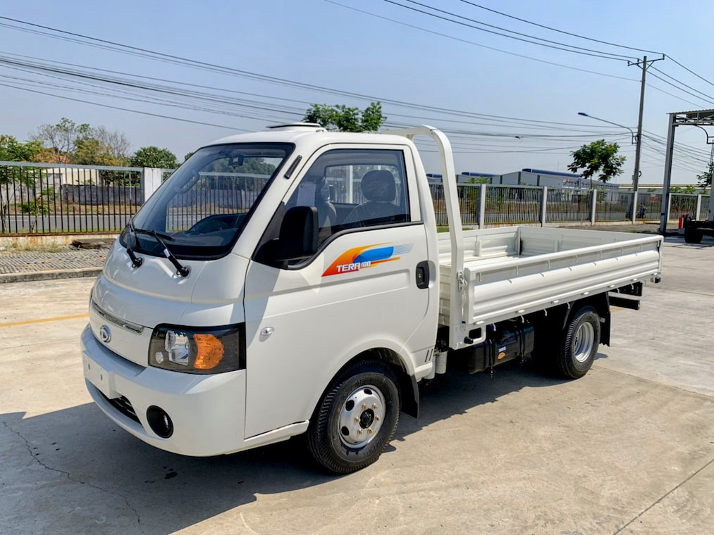 Giá xe tải Tera 180 thùng lững màu trắng