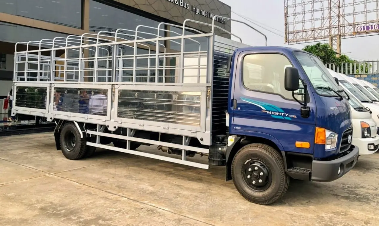 giá xe Hyundai Mighty 110XL thùng bạt Xe tải Hyundai Mighty 110XL 7 tấn