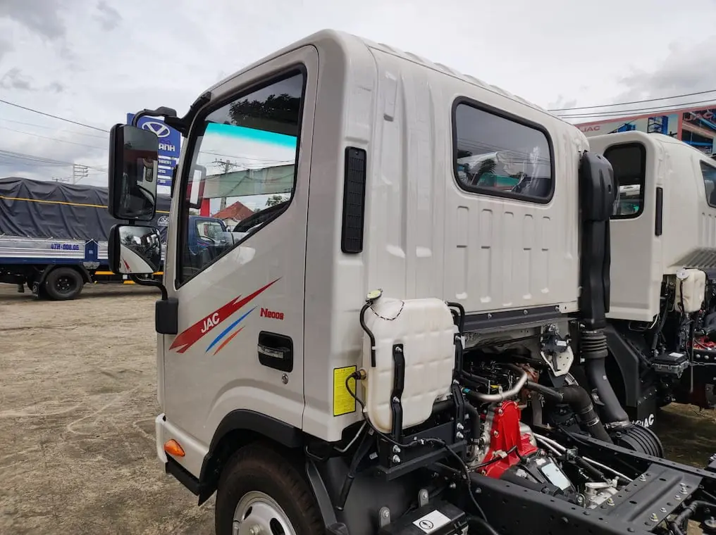 Thiết kế hiện đại phía sau xe