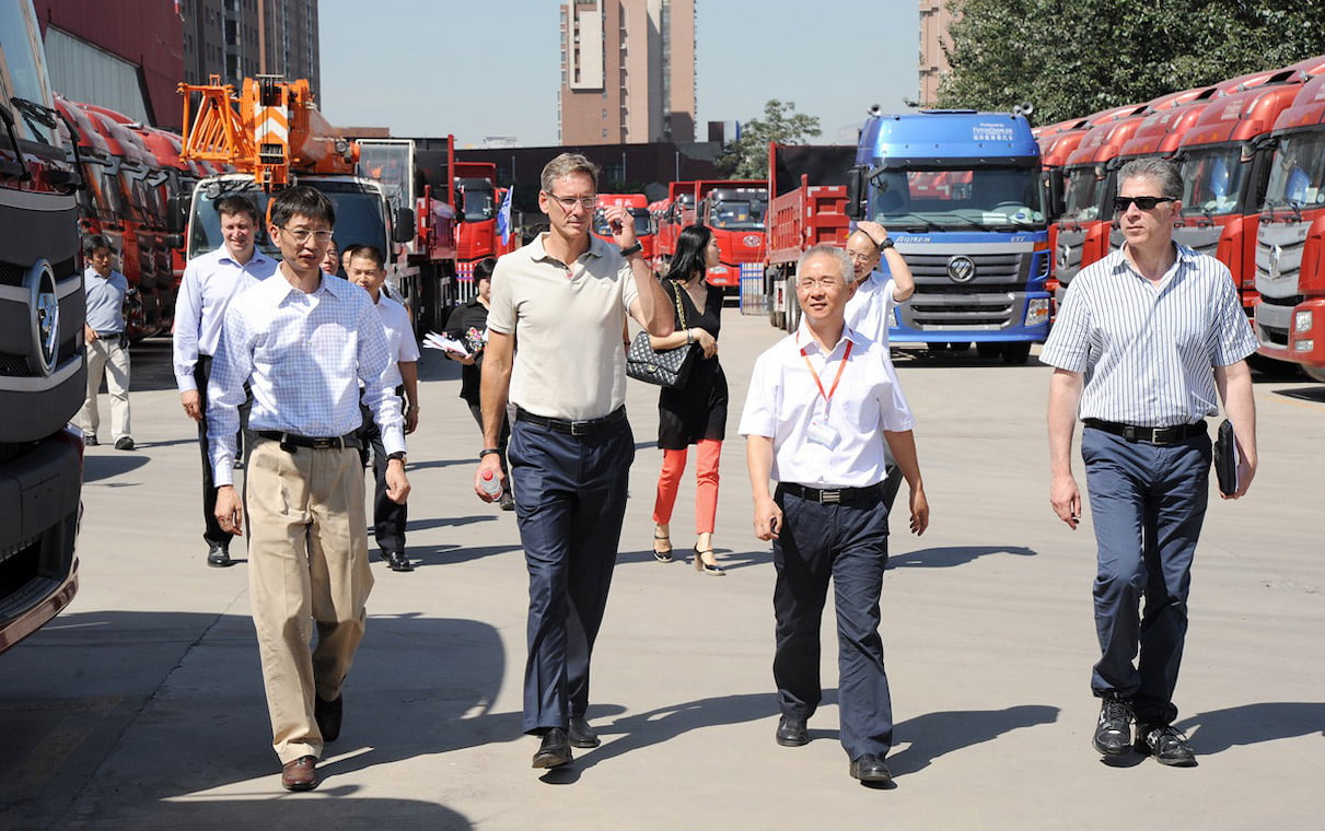 CEO Cummins thăm các nhà máy tại Trung Quốc