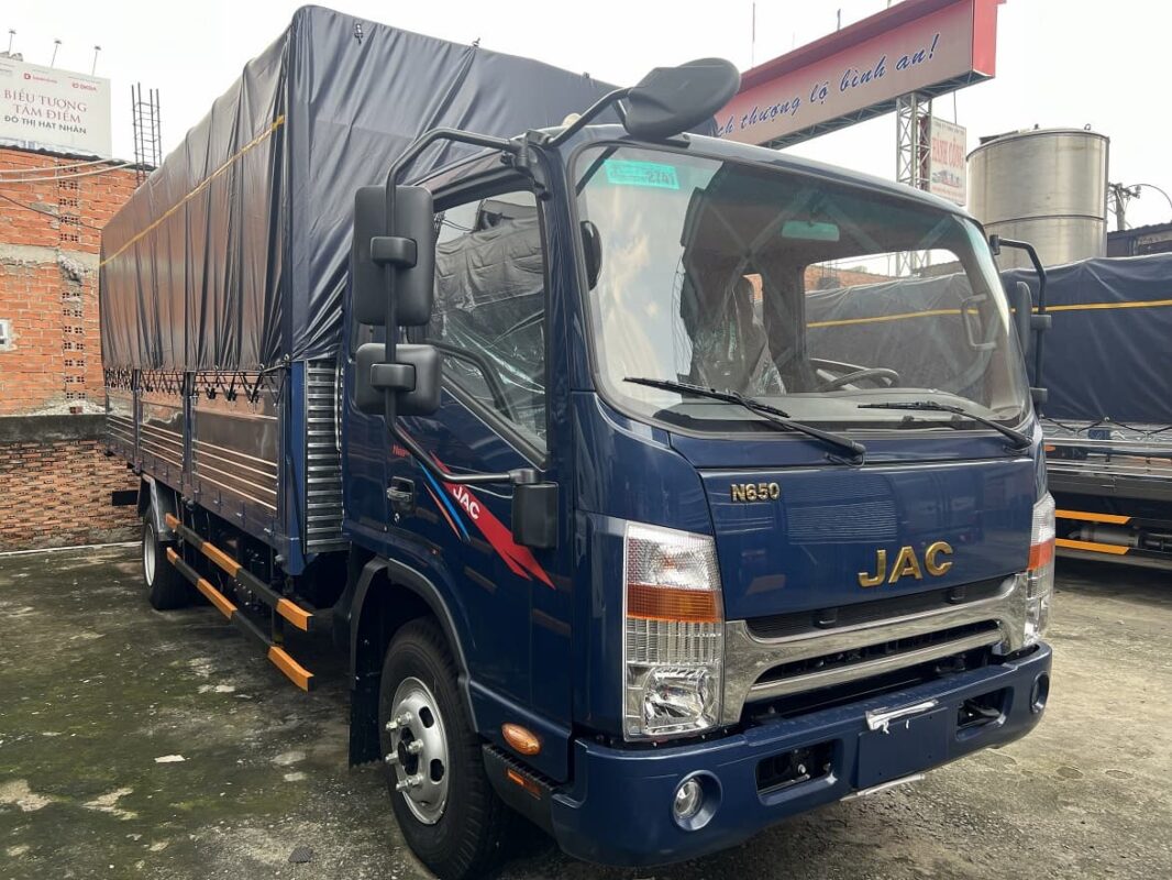 Một chiếc xe tải của JAC ở Thị Trường Quốc Tế