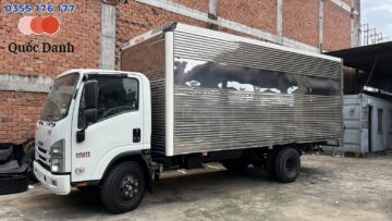 Xe tải ISUZU 5 tấn NQR75LE4 thùng kín