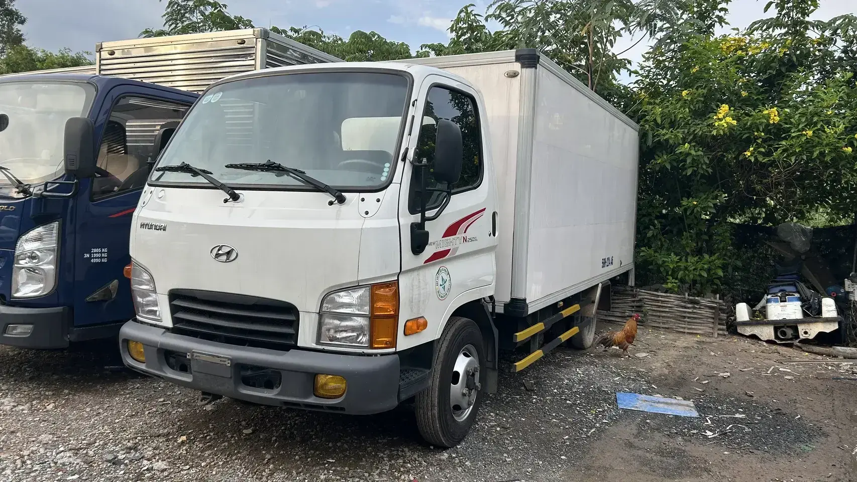 Xe tải Hyundai N250SL cũ thùng kín giá chỉ 455 triệu đời 2022