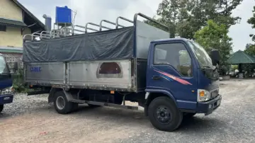 xe-tai-cu-5-tan thùng xe thùng bạt