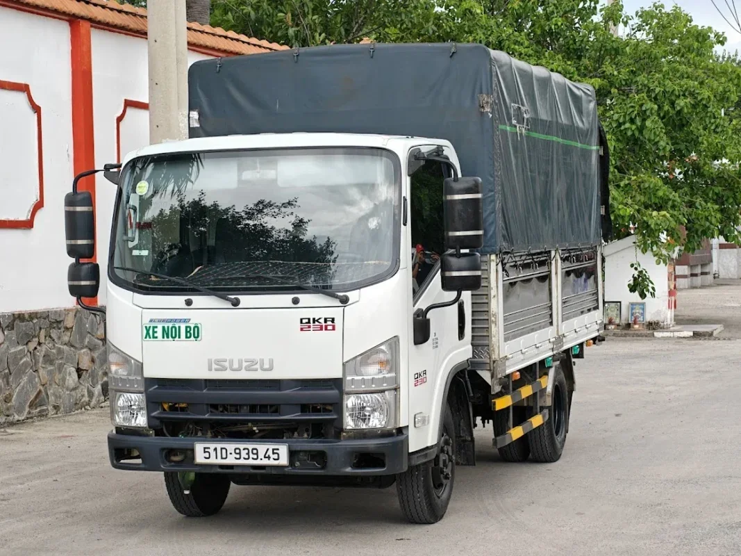 Xe tải Isuzu 2.4 tấn cũ