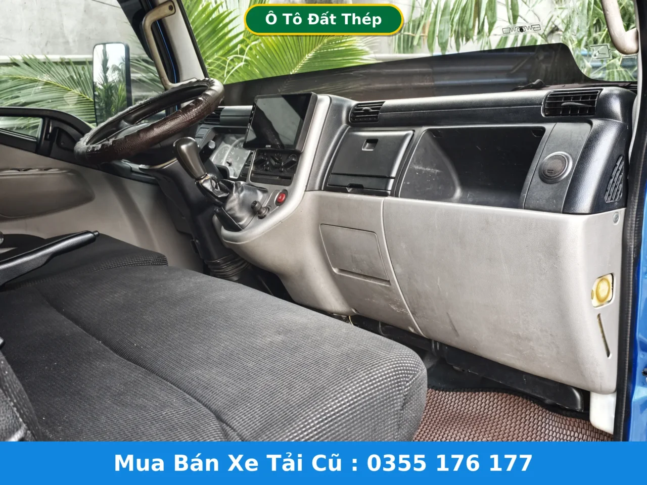 Xe tải Fuso 1.9 tấn cũ nội thất Xe tải Fuso 1.9 tấn cũ Fuso Canter 1T95 đời 2020 loại ô tô tải có mui nội thất